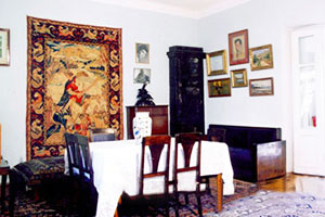 3-isahakyan-museum