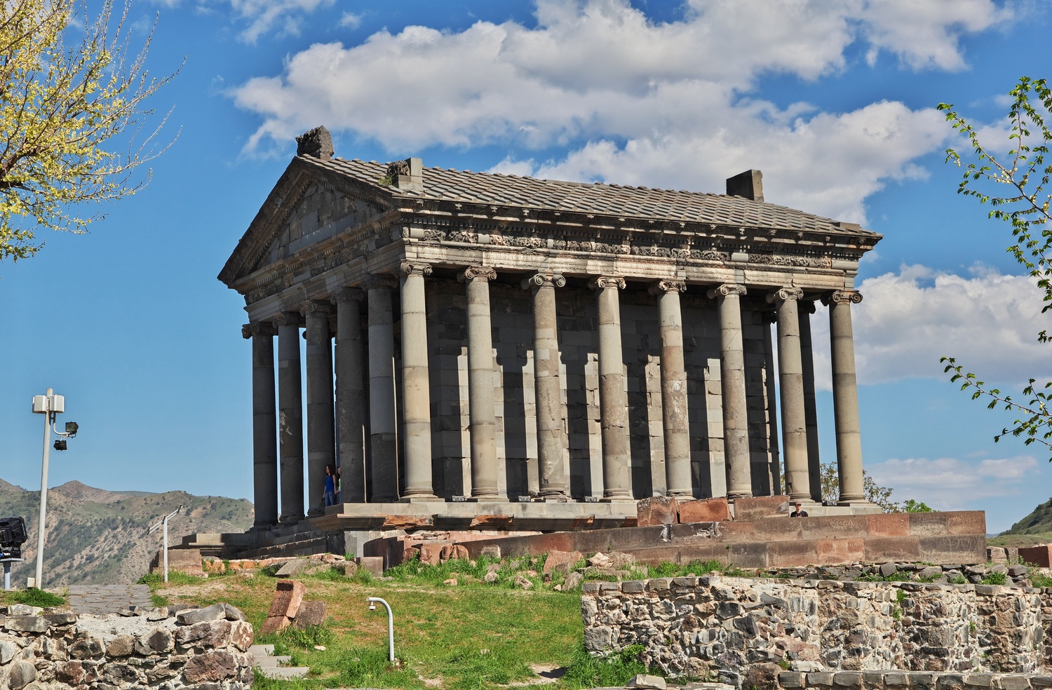 garni-temple